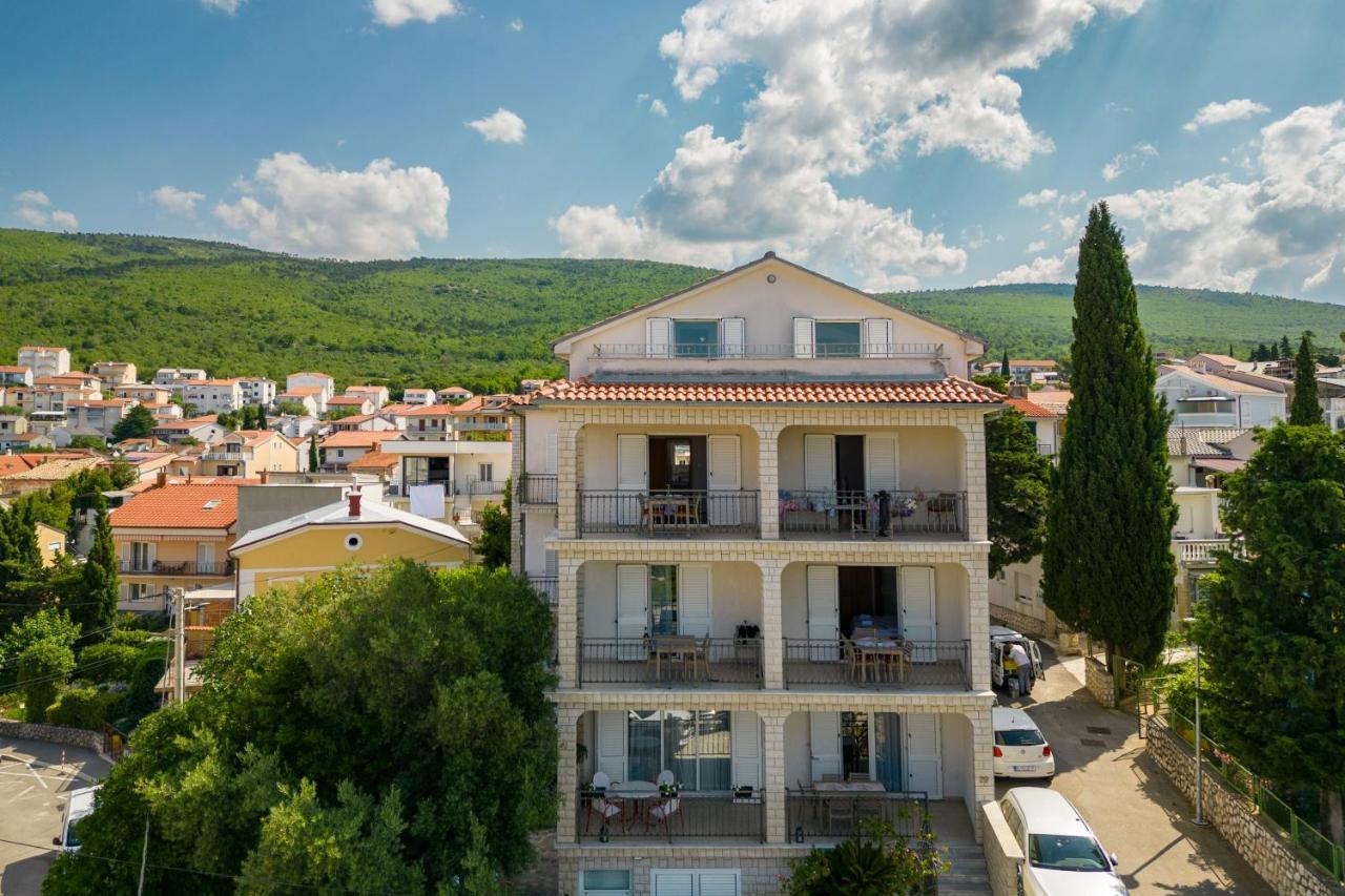 Apartments Lonzor I Selce Exterior photo